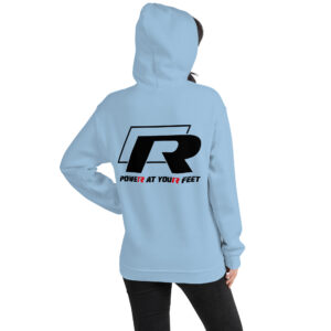 Découvrez notre sweat à capuche femme arborant le logo "R" de Volkswagen en grand à l'avant. Ce sweat marie parfaitement confort et style pour les passionnées de la marque. Conçu avec des matériaux de haute qualité, il vous enveloppe de douceur et de chaleur tout en étant résistant pour une durabilité accrue. La coupe ajustée et moderne met en valeur votre silhouette, tandis que la capuche réglable et les poches kangourou ajoutent une touche de praticité. Parfait pour les journées décontractées ou les sorties entre amis, ce sweat à capuche vous permet d'afficher fièrement votre amour pour Volkswagen. Disponible en exclusivité, ajoutez-le dès maintenant à votre collection et montrez votre attachement au logo "R" avec élégance et fierté.