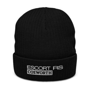 Arborez fièrement votre passion pour la mythique Ford Escort RS Cosworth avec ce bonnet élégant et fonctionnel. Brodé avec précision, le logo iconique rappelle l’héritage sportif de cette voiture légendaire. Confortable et stylé, il est parfait pour les fans de rallye et de performances automobiles. Disponible exclusivement sur Shopnetwork Racing !