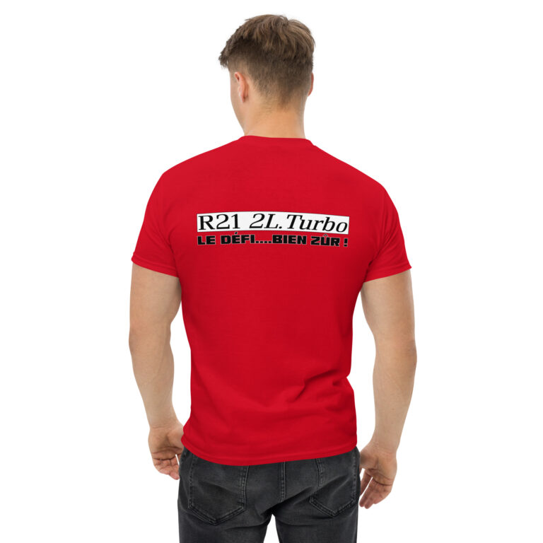 Ce t-shirt rend hommage à la légendaire Renault 21 Turbo. À l'avant, côté cœur, et en grand dans le dos, retrouvez le logo R21 2L TURBO, accompagné du slogan "Le défi... bien zûr !", emblématique de la publicité de l'époque. Un design unique pour les passionnés de cette icône des années 80-90, disponible en exclusivité sur Shopnetwork Racing !