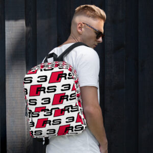 Sac à dos RS3 – Exclusivité Shopnetwork Racing Transportez votre passion pour l'Audi RS3 partout avec ce sac à dos au design sportif. Pratique et robuste, il arbore le logo RS3 imprimé sur toute la surface, reflétant l'esprit de performance de la gamme. Idéal pour le quotidien ou les déplacements, ce sac est un indispensable pour les passionnés de la marque. Disponible uniquement sur Shopnetwork Racing.